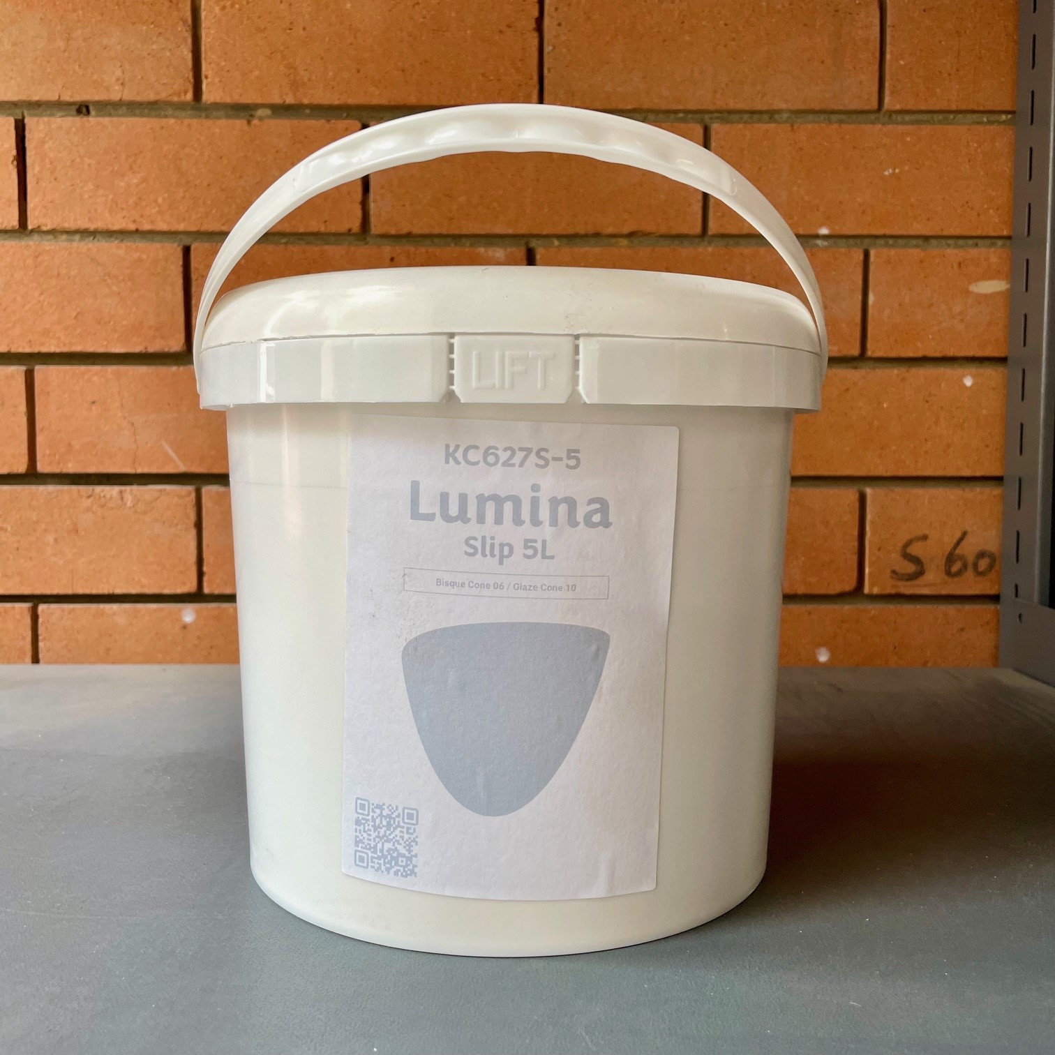 Keanes Lumina Slip Keane Lumina Casting Slip - 5L - Image 1